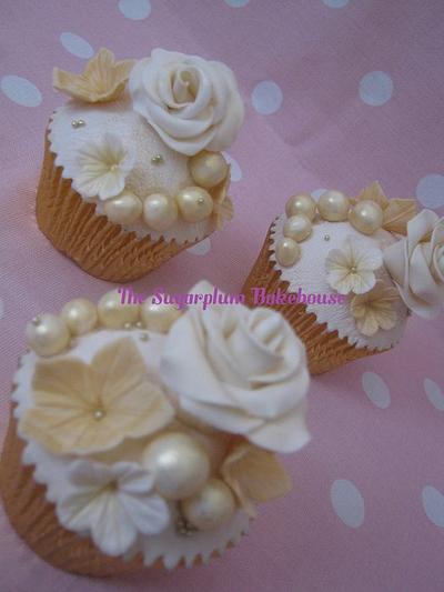 Cream and Gold Vintage Style Rose and Lace Cupcakes - Cake by Sam Harrison