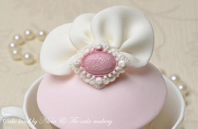 Moulds and cupcakes - Cake by Nivia