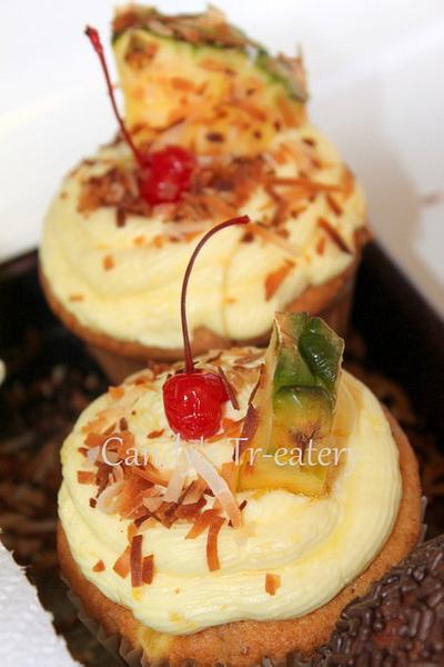 Pina Colada Cupcakes - Cake by Candy Whiting
