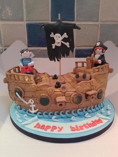 pirate ship. - Cake by lucysyummycakes