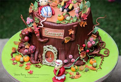 Brambley Hedge Cake - Cake by Sheena Henry