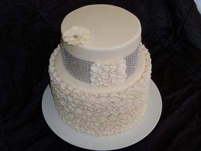 Ivory Ruffle Wedding cake - Cake by Kim Jury