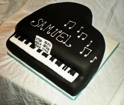 Grand piano  - Cake by Time for Tiffin 