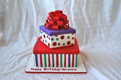 Birthday Gift Boxes - Cake by CakeParties