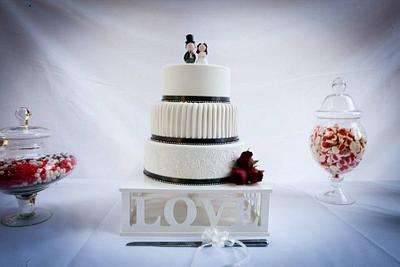 Wedding Cake for Jaymz & Paris - Cake by Kim Jury
