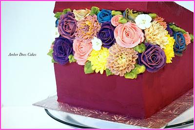 Buttercream Hat Box Cake - Cake by AmberDoesCakes