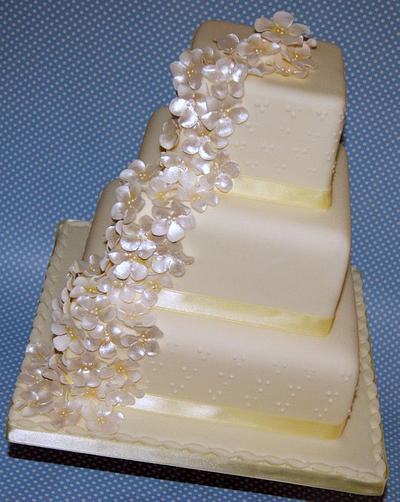 Blossom Wedding Cake - Cake by Fiso