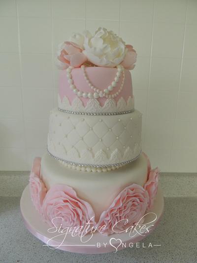 Bridal shower cake - Cake by Signature Cakes By Angela