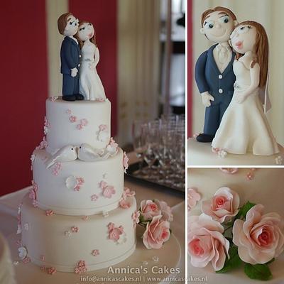 Romantic wedding - Cake by Annica