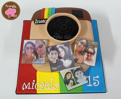 Instagram Cake - Cake by Anarella Gourmet