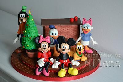 Mickey and friends at Christmas - Cake by Milene Habib