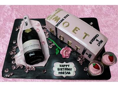 Rose Moet box and bottle - Cake by MsTreatz