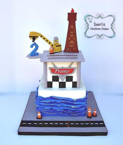 Cars2  - Cake by Lori Mahoney (Lori's Custom Cakes) 
