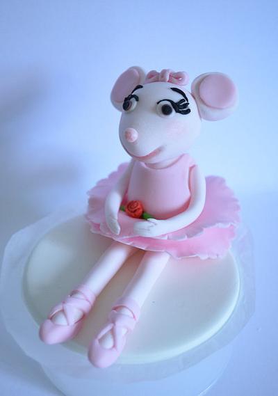 Angelina ballerina cake topper - Cake by nicola thompson