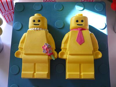 Lego Bride and Groom Pinata Cake! - Cake by Natalie King