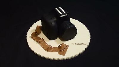 Canon Camera Cake - Cake by K's fondant Cakes