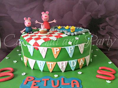 peppa pig cake  - Cake by yvonne