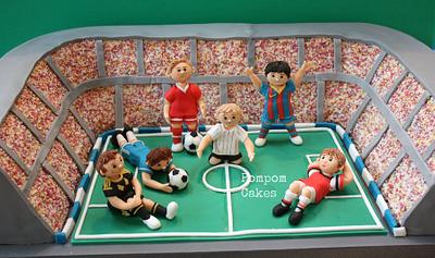 Football stadium - Cake by PompomCakes