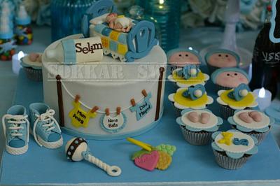 baby shower cake and cupcakes - Cake by dina sokker