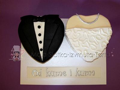 Bride and groom wedding cake - Cake by tweetylina