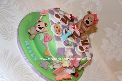 Teddy Bears Picnic - Cake by Zoe's Fancy Cakes