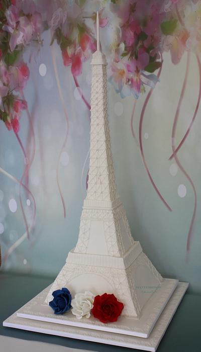 Eiffel Tower cake - Cake by Louise Neagle