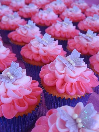 Butterfly kissed Strawberry Cupcakes  - Cake by Gina Bianchini