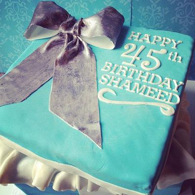 Gift Box Cake - Cake by Esther Williams