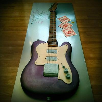 Fender Telecaster - Cake by Sarah Poole