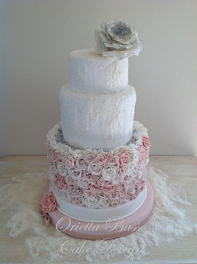 The roses and winter - Cake by Orietta Basso
