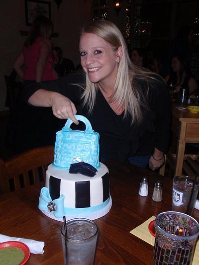 Hat Box with Purse Cake! - Cake by Dayna Robidoux