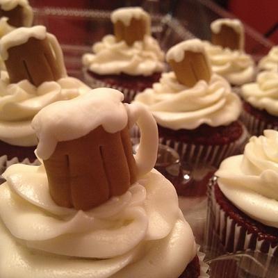 Beer Mugs cupcakes - Cake by The Sweet Duchess 