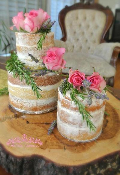 Simplicity - Cake by Sumaiya Omar - The Cake Duchess 