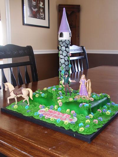 Tangled! - Cake by Dayna Robidoux