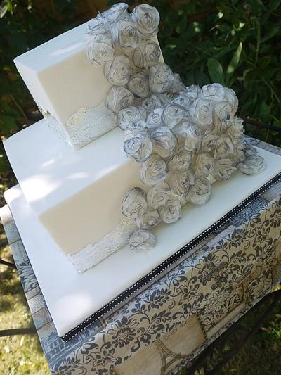 Davinia Wedding Cake - Cake by Scrummy Mummy's Cakes