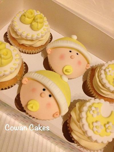Baby shower lemon cupcakes - Cake by Alison Cowan