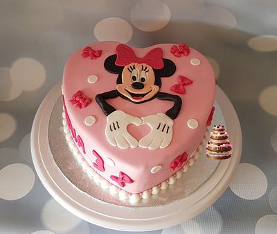 Minnie - Cake by Pluympjescake