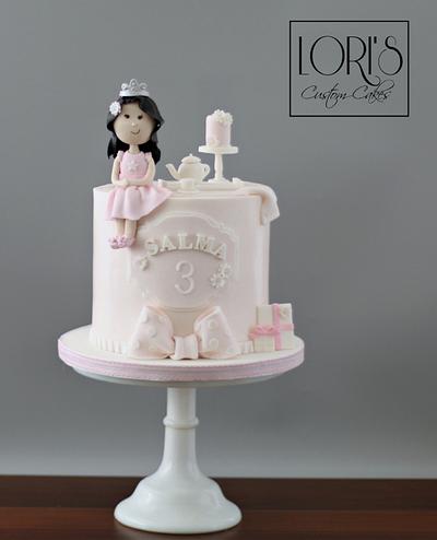 Tea Party with miniature cake  - Cake by Lori Mahoney (Lori's Custom Cakes) 