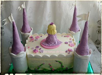castle - Cake by gergana