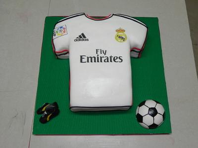 Real Madrid T-Shirt - Cake by Monica Garzon Hoheb
