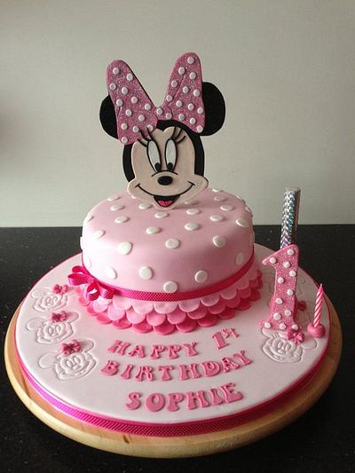 Minnie Mouse  - Cake by Donnajanecakes 