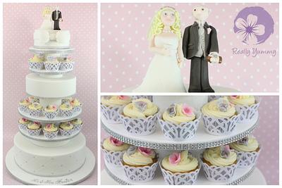 Wedding cake and cupcakes - Cake by Really Yummy