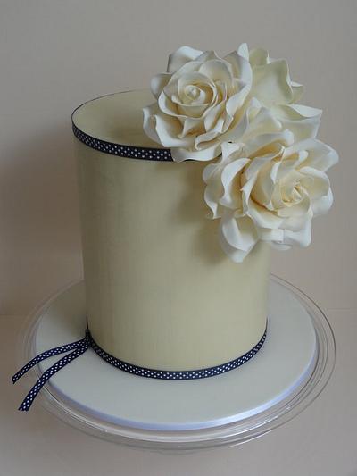 Petite wedding cake - Cake by Eleanor Heaphy