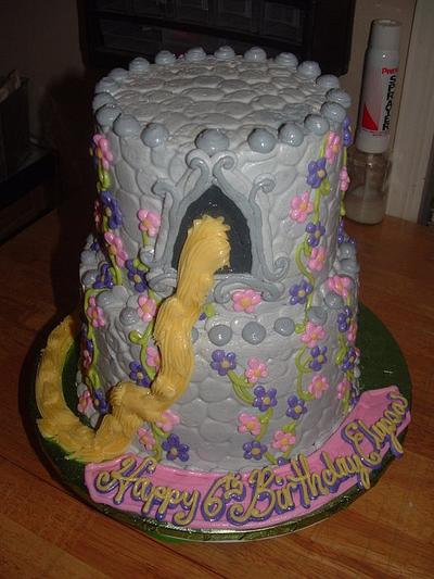 Tangled - Cake by Jennifer C.