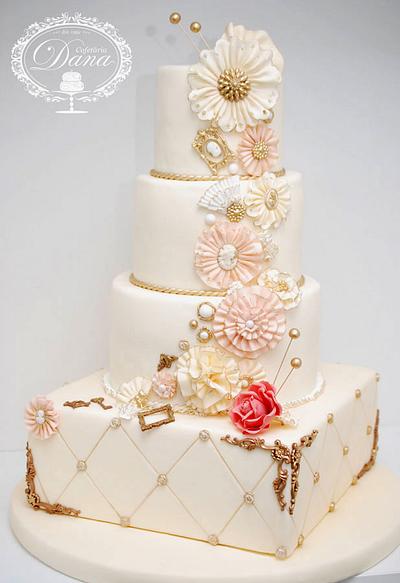 Vintage wedding cake - Cake by Cofetaria Dana