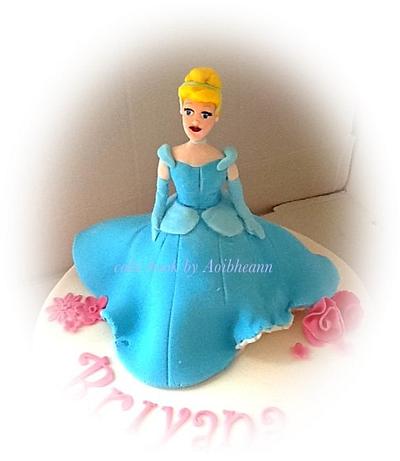 Cinderella - Cake by Aoibheann Sims