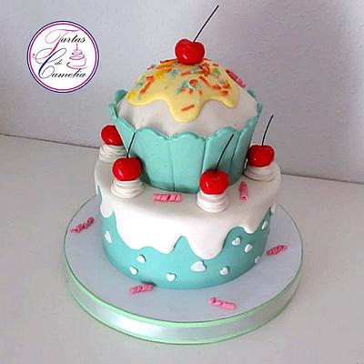 TARTA TEMATICA CUPCAKE - Cake by Camelia