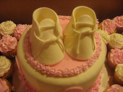 Baby Booties - Cake by mom09
