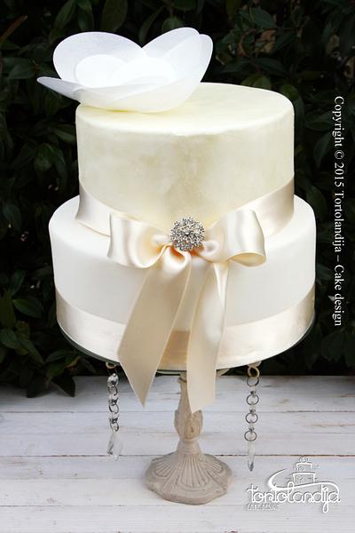 Elegant wedding cake - Cake by Tortolandija