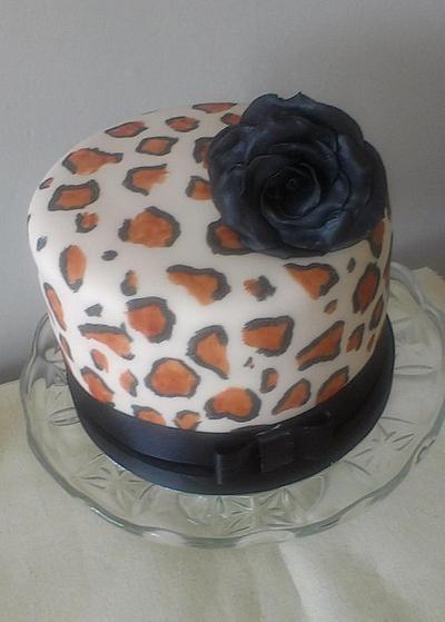 Leopard print cake - Cake by Amy